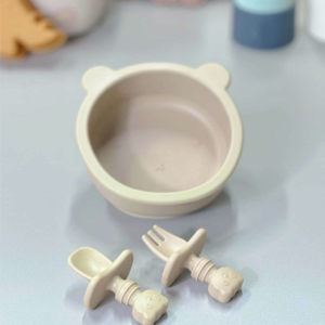 BOWL CARITA + CUBIERTO EN SILICONA ADHIERE A LA SUPERFICIE