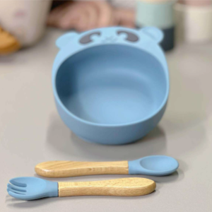 BOWL OSITO + CUBIERTO EN SILICONA ADHIERE A LA SUPERFICIE
